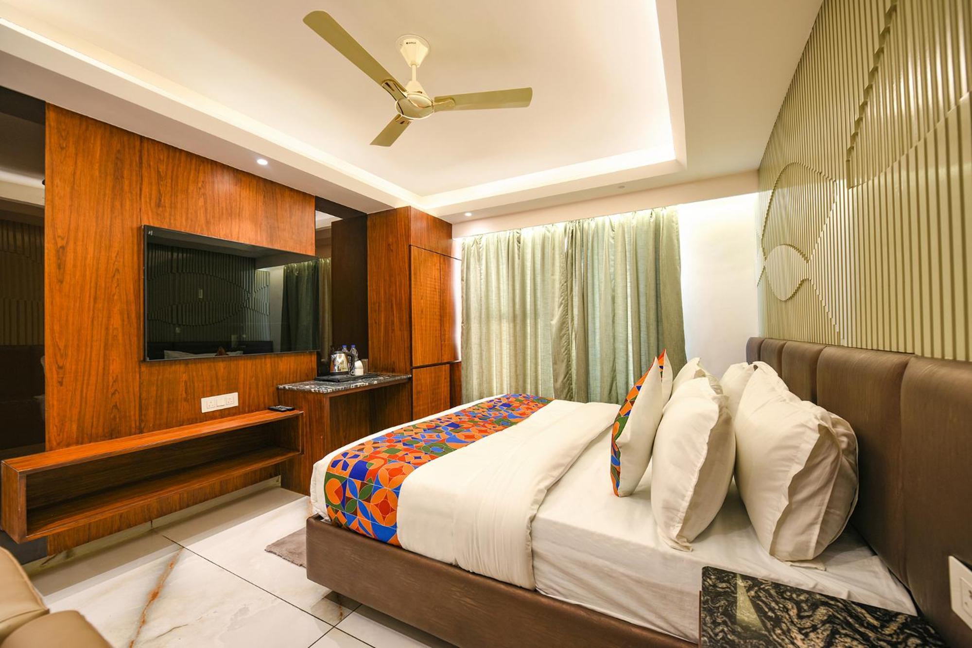 Fabhotel Prime Dev Palace